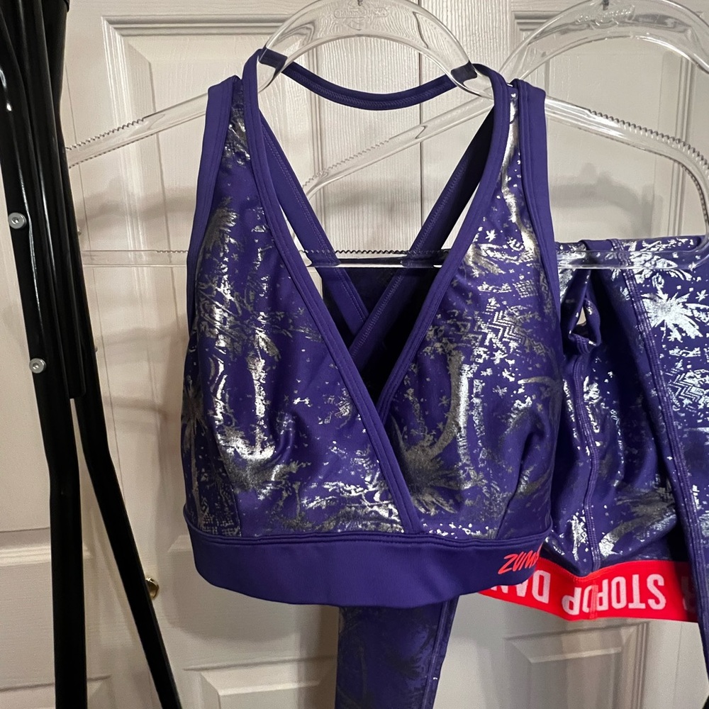 ZUMBA Leggings size XS and Sports Bra size M Purple/Neon Orange/Silver
